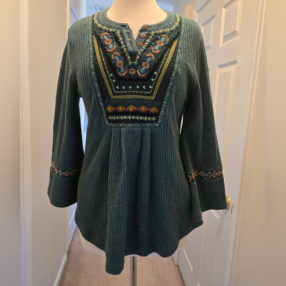Soft Surroundings Embroidered Green Women's Top, Size Medium